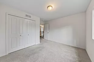10650 Scarlet Oak Dr, Ypsilanti, MI 48198 - Photo 36