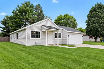 859 Merrick Street, Belding, MI 48809 - Photo 2