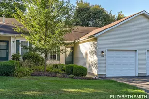 434 Lincoln Ridge Dr, Holland, MI 49423 - Photo 1