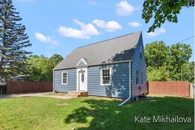 850 Upton Avenue, Springfield, MI 49037 - Photo 4