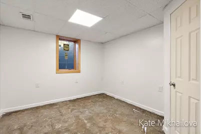 850 Upton Avenue, Springfield, MI 49037 - Photo 40