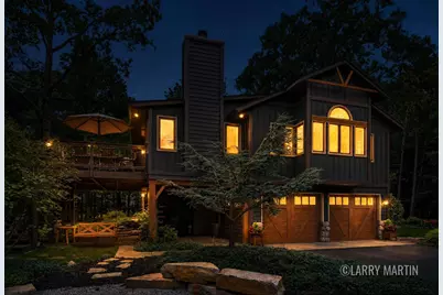 1895 W Lakewood Boulevard, Holland, MI 49424 - Photo 2