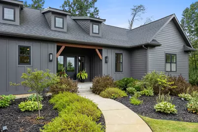 5007 Twin Creek Estates Drive NE, Rockford, MI 49341 - Photo 2