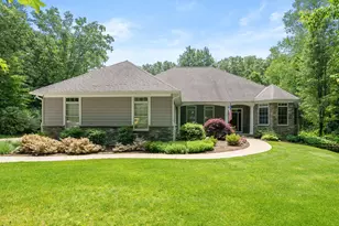 9157 Highland View Dr, Kalamazoo, MI 49009 - Photo 1
