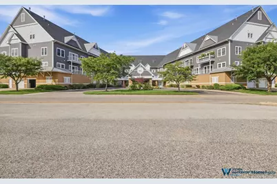 917 W Savidge Street #39, Spring Lake, MI 49456 - Photo 2