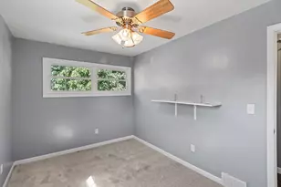 5227 Hoag Rd, Battle Creek, MI 49015 - Photo 14