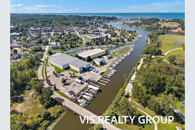 135 Wharfside #135, Grand Haven, MI 49417 - Photo 14
