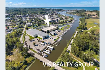 135 Wharfside #135, Grand Haven, MI 49417 - Photo 2