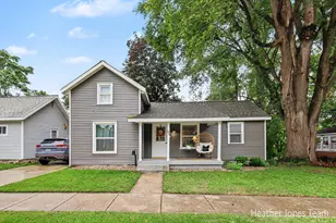 82 Grove St, Sparta, MI 49345 - Photo 1