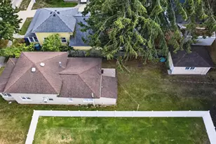 357 N Hancock St, Pentwater, MI 49449 - Photo 4