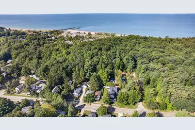 357 N Hancock Street, Pentwater, MI 49449 - Photo 28