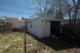 15018 Eastburn St, Detroit, MI 48205 - Photo 4