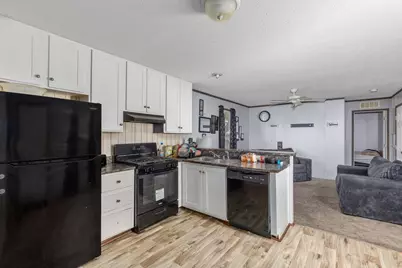 195 S Green Meadow Street SE, Grand Rapids, MI 49548 - Photo 10