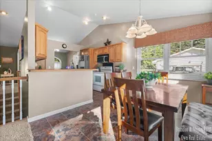 840 Glenwood Ave, Muskegon, MI 49445 - Photo 12