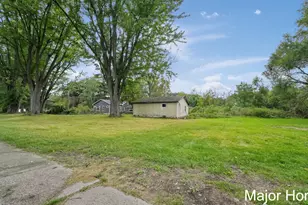 10383 N Cedar Dr, Grand Haven, MI 49417 - Photo 34