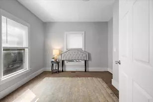 631 Paris Ave SE, Grand Rapids, MI 49503 - Photo 10