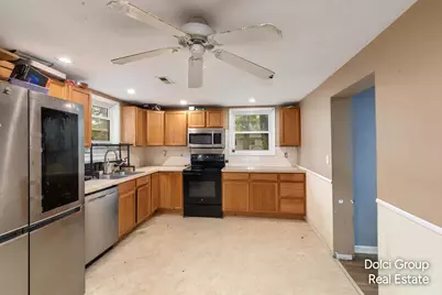 404 Pine Street, Howard City, MI 49329 - Photo 4