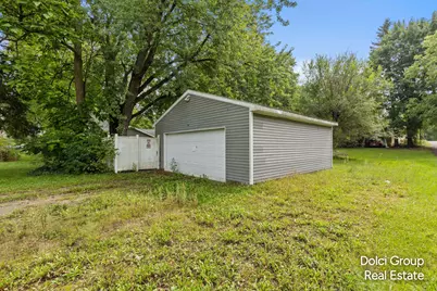 404 Pine Street, Howard City, MI 49329 - Photo 24