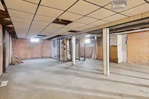 3172 Mysylvia Dr, Saginaw, MI 48601 - Photo 14