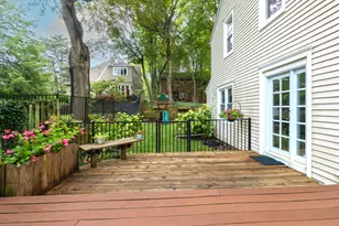 2336 Westchester Ln, Kalamazoo, MI 49008 - Photo 4