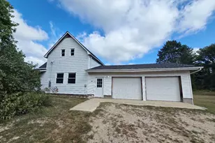 21522 20 Mile Rd, Tustin, MI 49688 - Photo 1