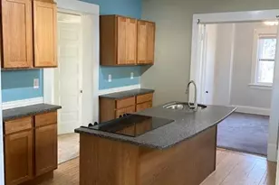 622 Stanley Terrace NE, Grand Rapids, MI 49503 - Photo 4