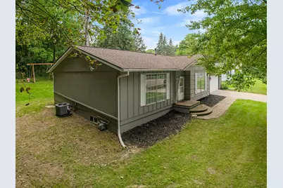 190 W Bacon Street, Hillsdale, MI 49242 - Photo 34