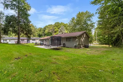 190 W Bacon Street, Hillsdale, MI 49242 - Photo 22