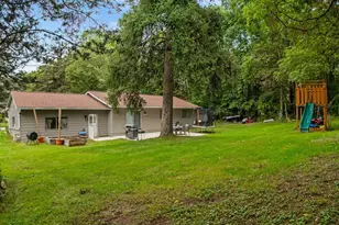 190 W Bacon St, Hillsdale, MI 49242 - Photo 38