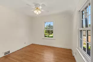 44610 W 11 Mile Rd, Novi, MI 48375 - Photo 16