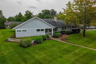 2816 Bonnell Ave SE, East Grand Rapids, MI 49506 - Photo 38