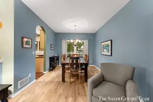 15025 Briarwood St, Grand Haven, MI 49417 - Photo 8