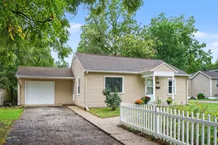 521 Hutchinson St, Kalamazoo, MI 49008 - Photo 1