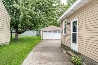 3134 Englehurst Avenue SW, Wyoming, MI 49548 - Photo 6