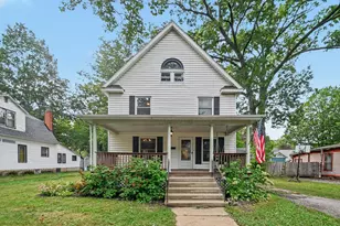 113 Hamilton St, Dowagiac, MI 49047 - Photo 2
