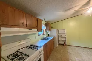 1505 E Van Buren St, White Cloud, MI 49349 - Photo 10