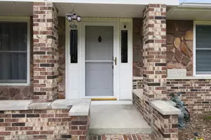 24368 Sylvan Ave, Brownstown, MI 48134 - Photo 6