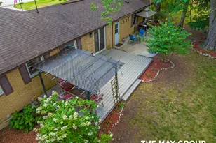 1515 Lancashire Dr SE, Grand Rapids, MI 49508 - Photo 48