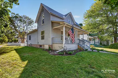 404 S Division Avenue, Fremont, MI 49412 - Photo 2