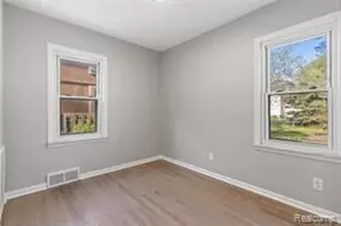 3477 Cummings Ave, Berkley, MI 48072 - Photo 6