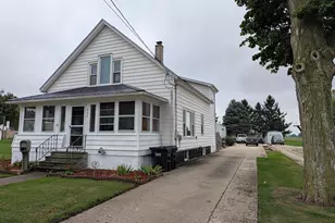 535 W Chicago St, Bronson, MI 49028 - Photo 2