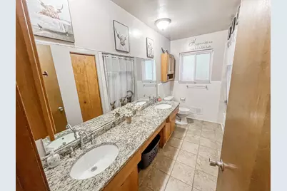 17828 Devonshire Street, Riverview, MI 48193 - Photo 12