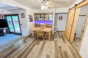 17828 Devonshire St, Riverview, MI 48193 - Photo 6