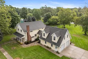 910 S Clay St, Greenville, MI 48838 - Photo 1