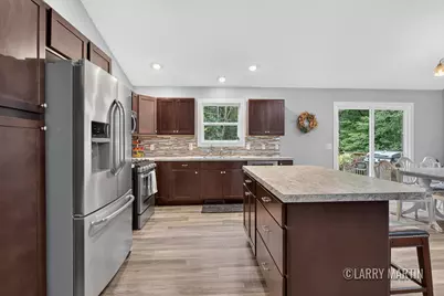 13437 Young Forest Court, West Olive, MI 49460 - Photo 4