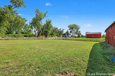 318 W 48th Street, Holland, MI 49423 - Photo 6