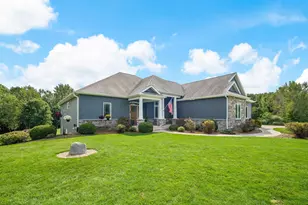 10582 Dana Dr, Berrien Springs, MI 49103 - Photo 4