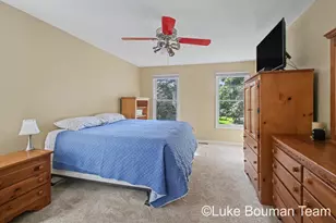 945 Bay Ridge Dr, Holland, MI 49424 - Photo 10