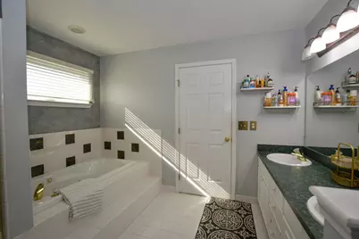 25548 Winding Creek Drive, New Boston, MI 48164 - Photo 28