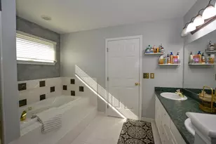 25548 Winding Creek Dr, New Boston, MI 48164 - Photo 28